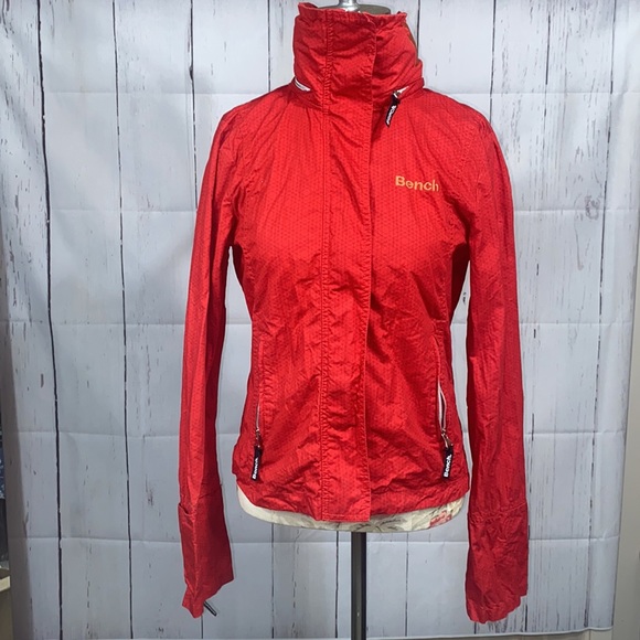 Bench light-weighted jacket size M - Picture 2 of 12